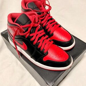 Jordan 1 Mid Alternate Bred